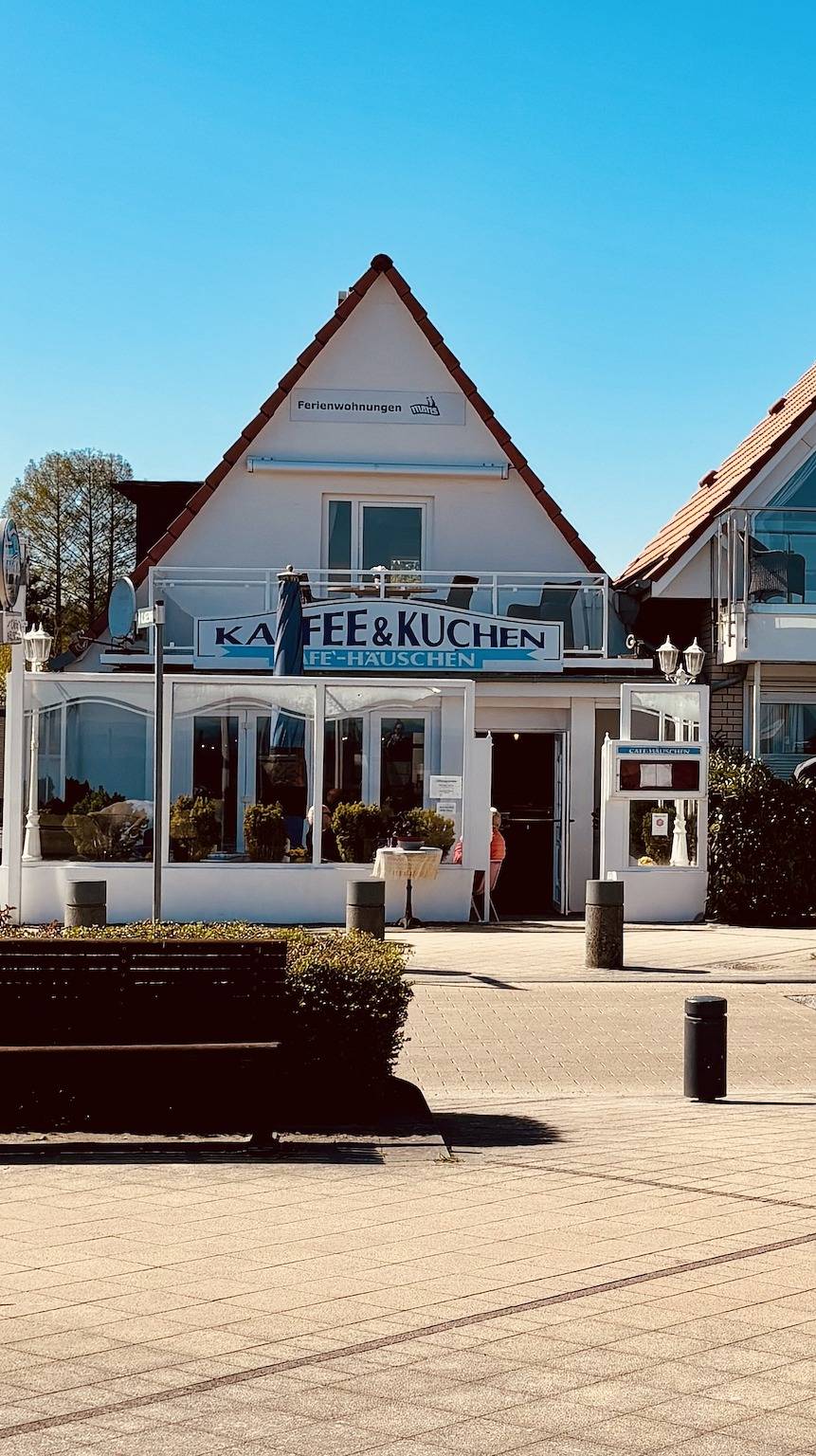 Ganze Ferienwohnung, Maris Ferienwohnung Nr. 48 (Og mit Balkon und Meerblick) in Scharbeutz, Ostholstein