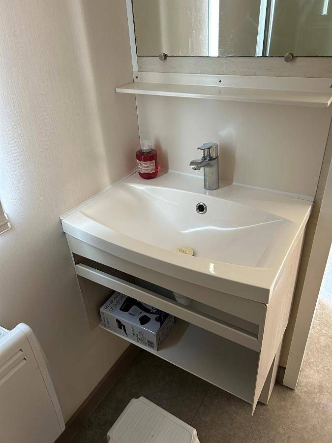 Camping pour 6 personnes, avec terrasse et piscine à Port-la-Nouvelle - 4