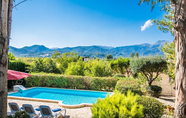 Cozy Apartment with Pool, Terrace & AC near Inca & Biniamar in Inca, Majorca Center