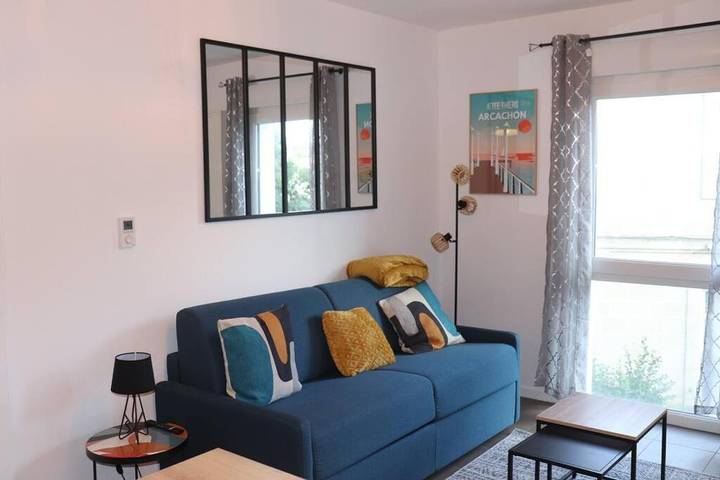 Gîte pour 4 personnes, avec balcon à Cenon - 3