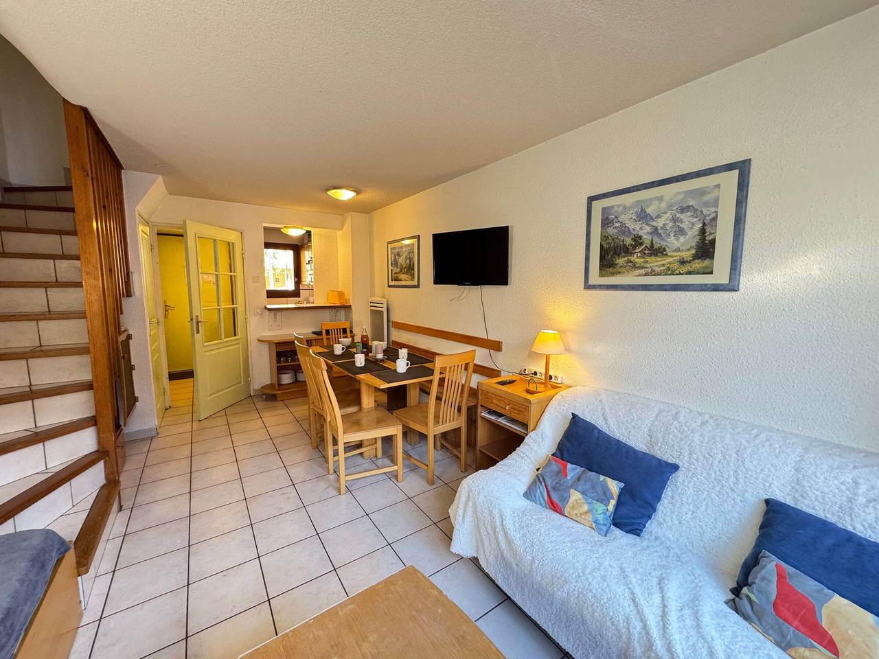 Entire apartment, Functional triplex chalet near slopes with Wifi, pets allowed in La Salle-les-Alpes, Serre Chevalier
