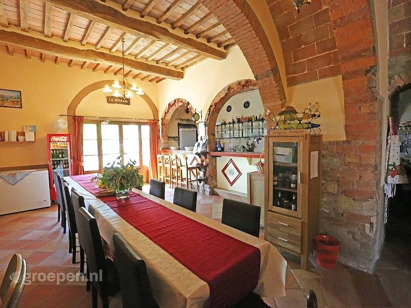 Villa Montecastelli Pisano in Castelnuovo di Val di Cecina, Riserva Naturale di Monterufoli