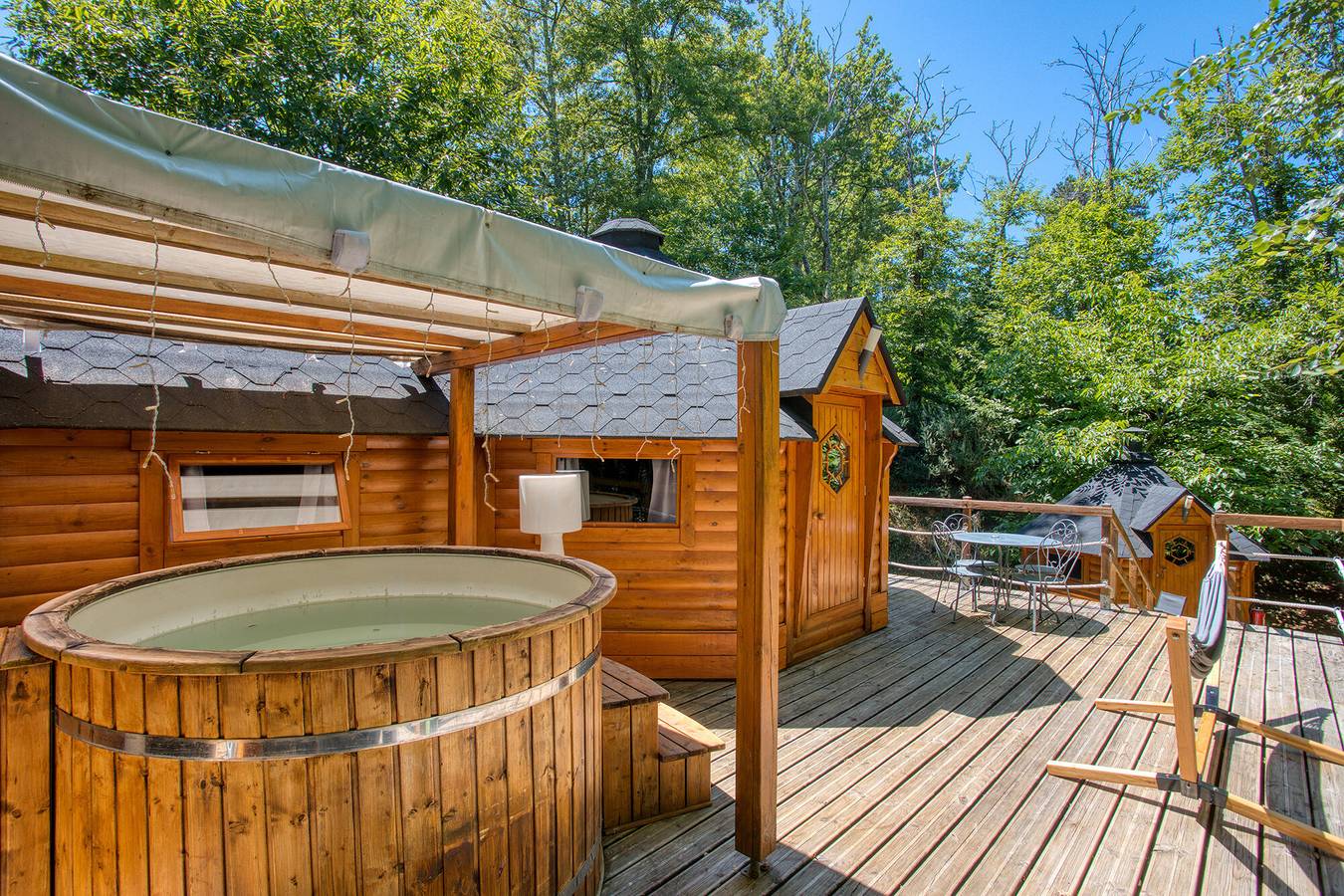 Grand Kota with Private Nordic Bath – Cozy Cabin, Grill & Breakfast Included in Saint-Cybranet, Périgord Noir