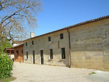 Gîte pour 4 personnes, avec jardin, animaux acceptés à Puynormand
