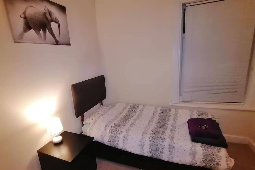 Fully furnished house in Lincoln, Lincolnshire