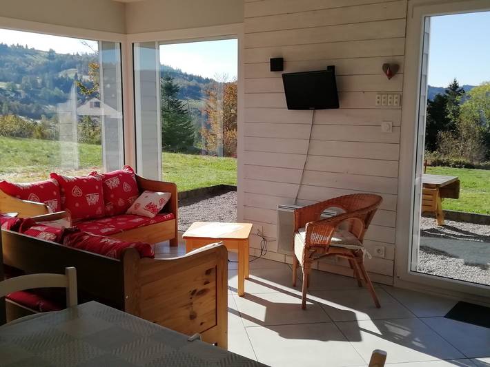 Neues ruhiges Gîte nahe Gérardmer mit Terrasse und Waldwanderungen in Le Tholy, Épinal und Umgebung