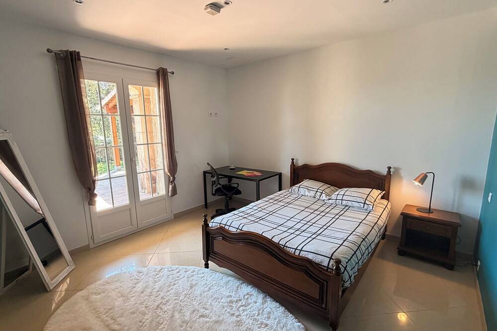 T4 apartment with swimming pool, breakfast included and customizable. in Biguglia, Bastia e dintorni