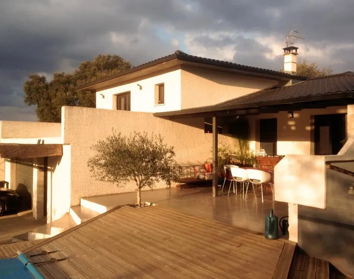 Chambre d’hôte pour 3 personnes, avec piscine ainsi que jardin et terrasse, animaux acceptés - 1