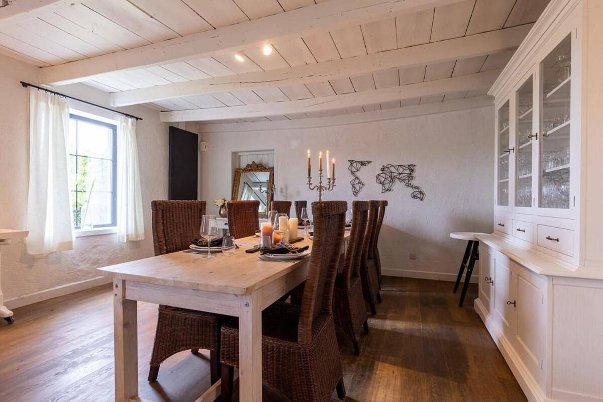 Farmhouse oasis with garden, pond and idyllic surroundings in Beernem, Westflandern
