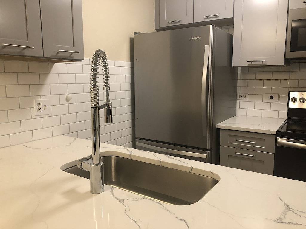 Ganze Wohnung, Ihr eigener privater Whirlpool, alle zu Fuß erreichbar, schönes großes Schlafzimmer in Vail Ski Resort, Vail