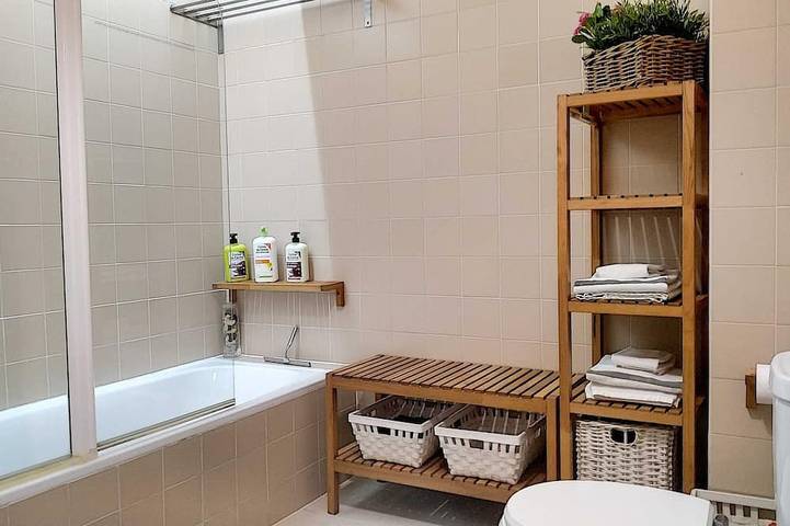 Appartement entier, Porto Terrace Apartment Appartement de 70m2 avec joli balcon in Espinho, District de Aveiro