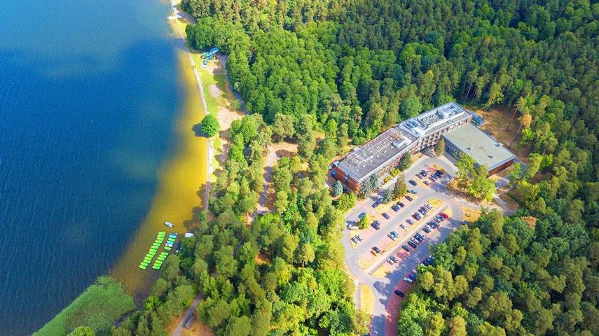 Ferienanlage für 2 Personen, mit Kinderpool und Sauna sowie Terrasse und Pool in Polen