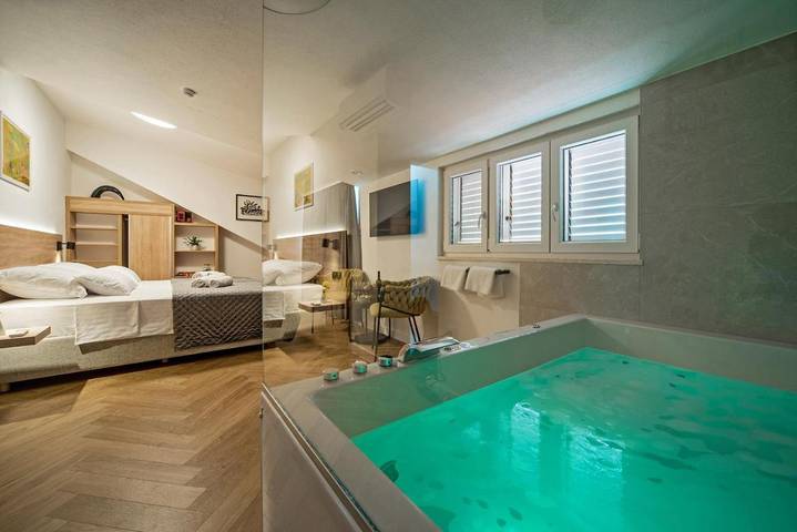 BnB für 2 Personen, mit Whirlpool in Split