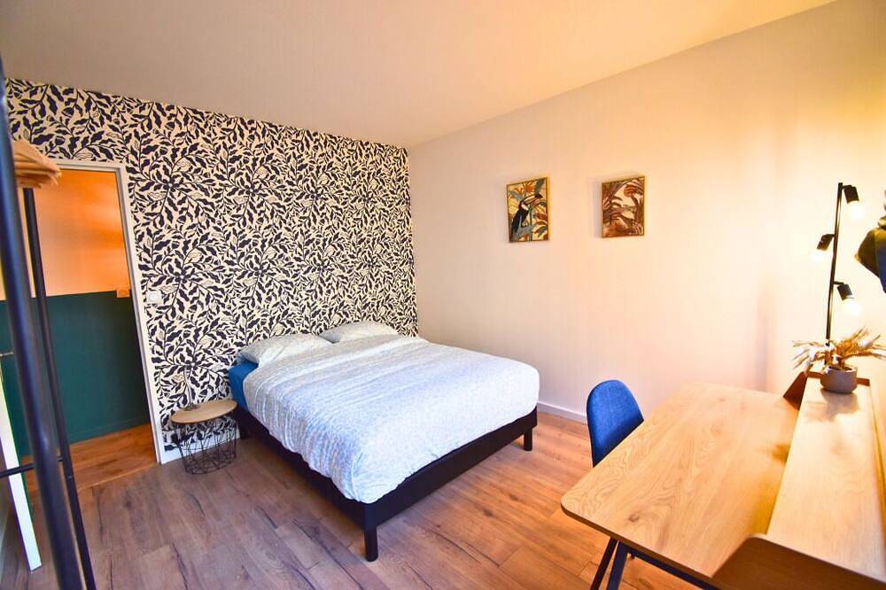 Entire apartment, Aur'Coloré Paris - Comfort & Charm at the Gateway to the City in Aubervilliers, Seine-Saint-Denis