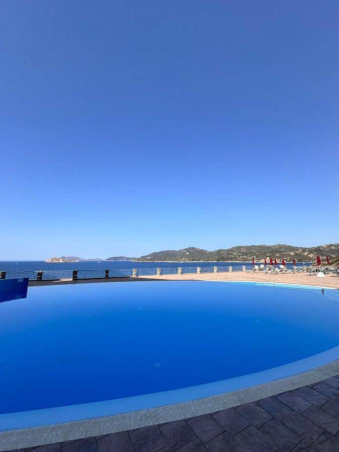 Appartamento per 2 persone, con Balcone e Terrazza nonché Piscina e Panorama a Teulada