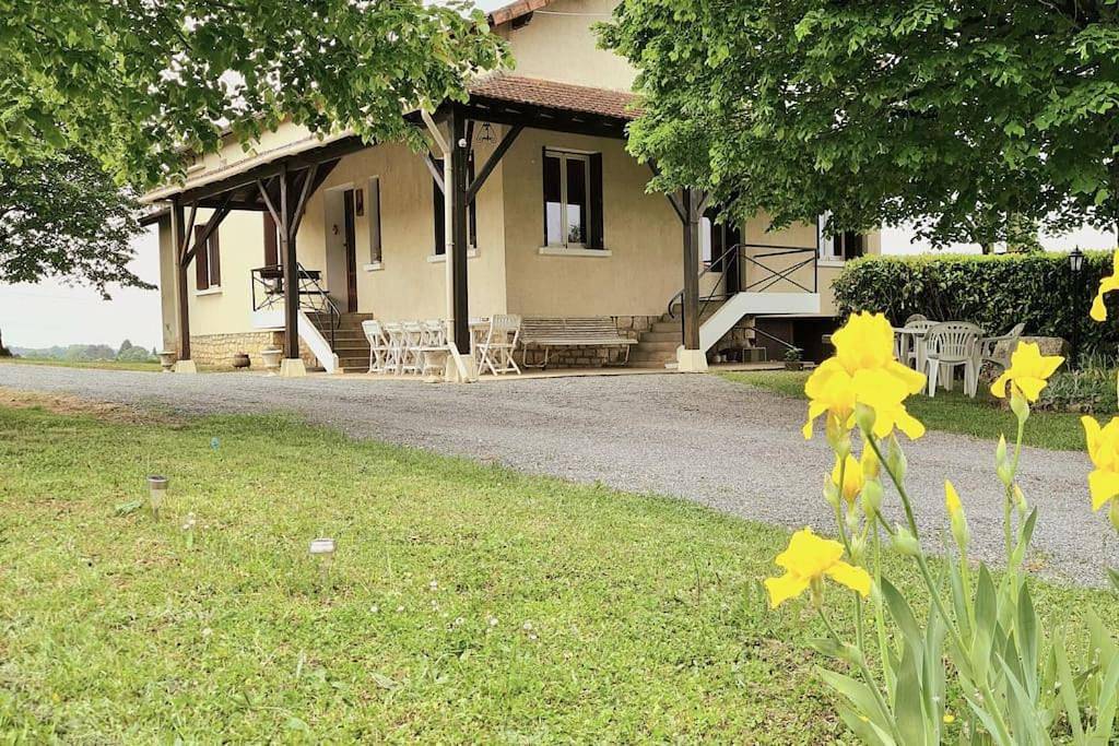 Maison à la campagne idéale famille et amis in Montayral, Quercy
