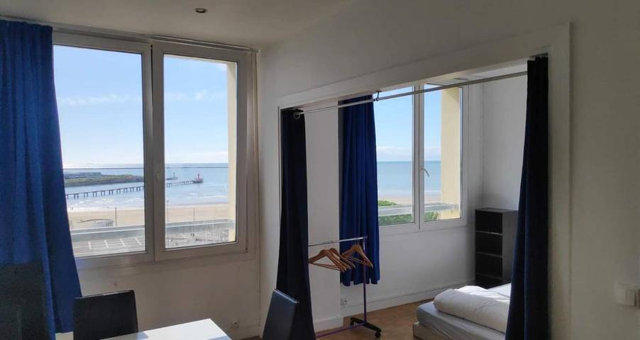 Gîte pour 8 personnes, avec terrasse et vue dans Nausicaá Centre National de la Mer - 2