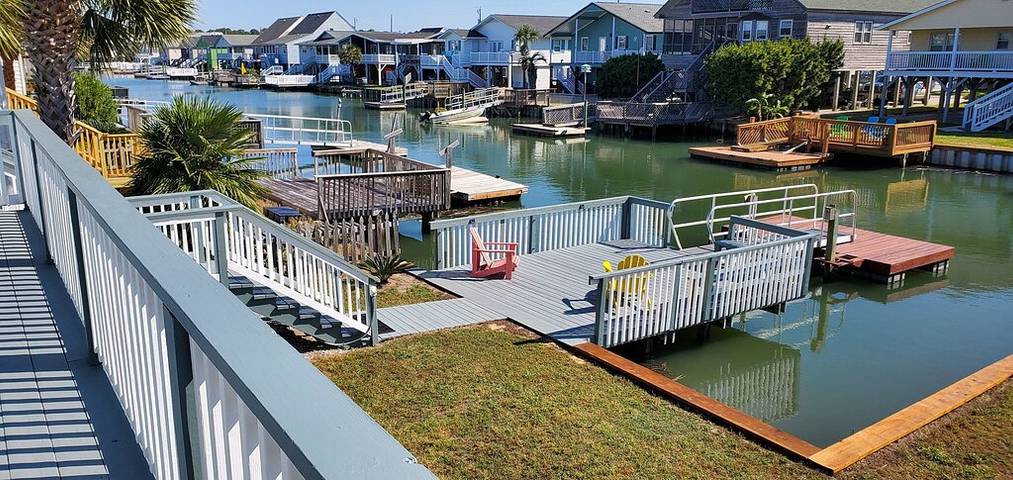 Vacation rental for 10 people, with yard in North Myrtle Beach
