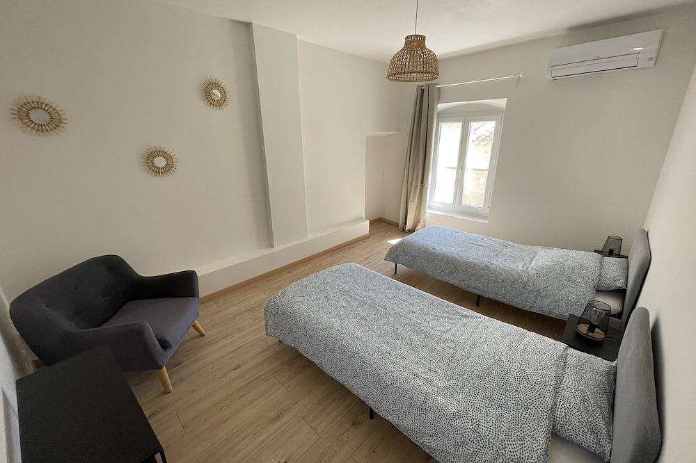 L'Oustau de Célia village house with Spa in Maussane-les-Alpilles, Arles und Umgebung