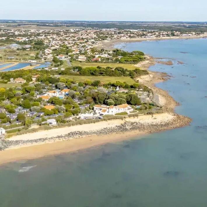 Location de vacances pour 2 personnes, avec piscine et terrasse, animaux acceptés dans Plage De La Platerre Angoulins - 3