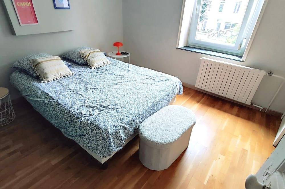Apartamento entero, La Maison Du Voyageur Toqué in Charleville-Mézières, Ardenas