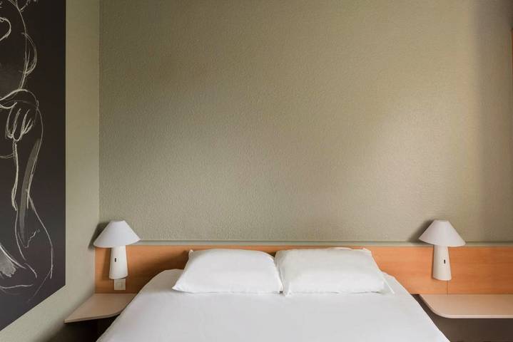 Hôtel pour 4 personnes, avec terrasse et jardin à Égletons - 3