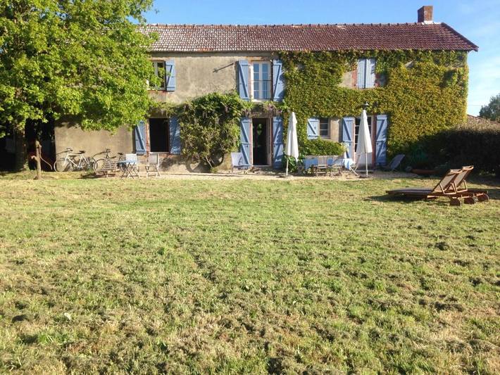 Location de vacances pour 11 personnes, avec jardin et vue, animaux acceptés à Aizenay - 2