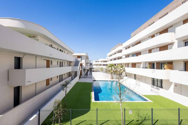 Appartement de vacances pour 6 personnes, avec jardin et piscine