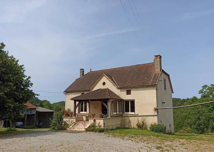 Location de vacances pour 6 personnes, avec vue et jardin à Rouffilhac