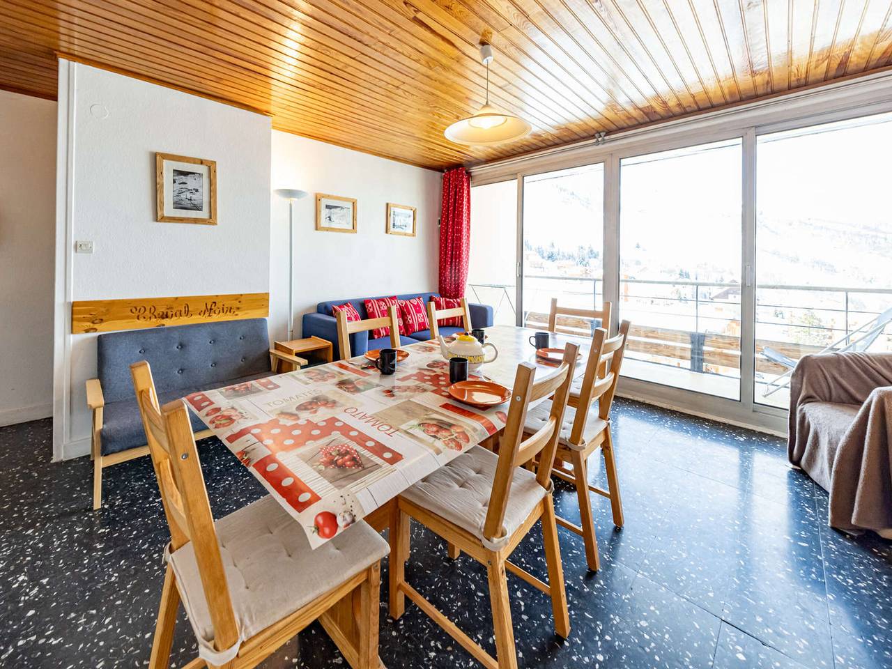 Entire apartment, Apt 78m² 3 Bdrms, 8 Pers, Balcony, Ski-in/Ski-out in Saint-François-Longchamp, Le Grand Domaine