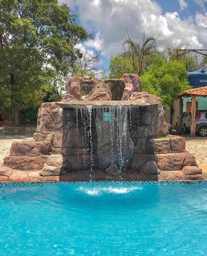 Pousadas para 2 pessoas, com terraço e jacuzzi e ainda piscina em Pirenópolis