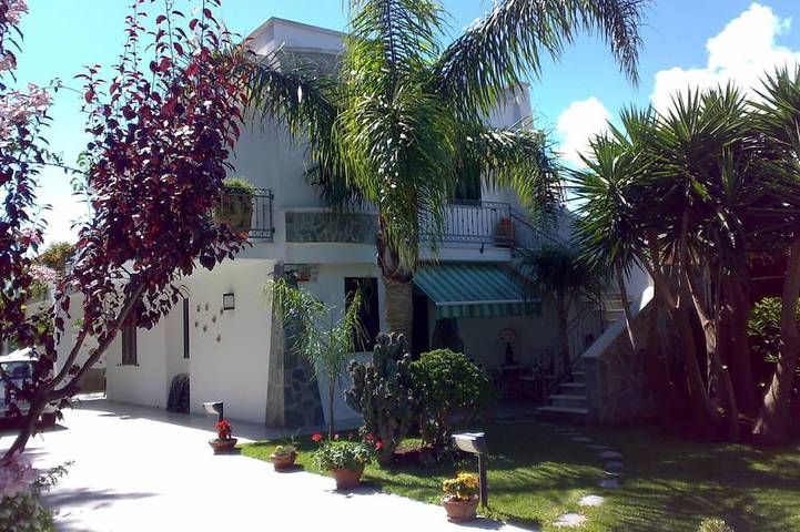 Villa per 6 persone, con giardino in Lido Specchiolla