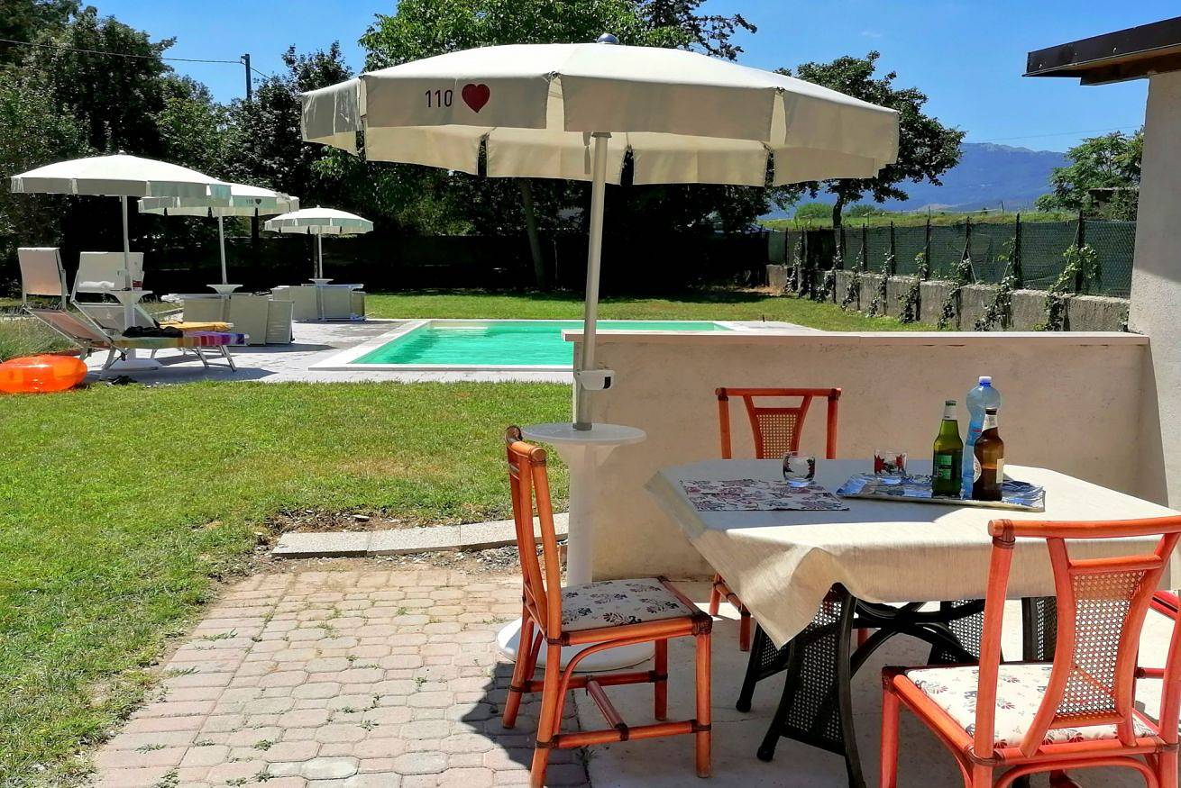 Villa Smirra by Mmega in Cagli, Valle del Metauro