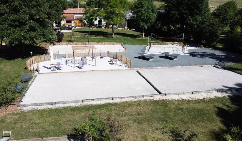 Camping pour 4 personnes, avec piscine et terrasse dans Périgord Vert - 3