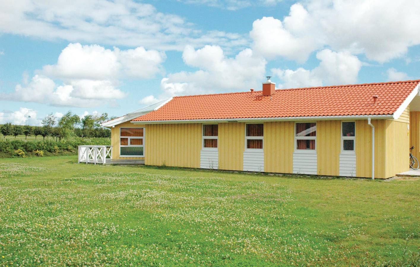 Rückzugsort am Strand mit Parkplatz und Terrasse in Friedrichskoog-Spitze, Friedrichskoog