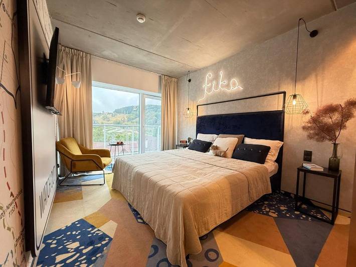 Ferienwohnung für 2 Personen, mit Ausblick und Balkon in Sienna