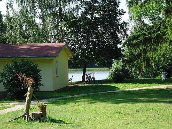 Ferienhaus für 4 Personen, mit Seeblick und Terrasse sowie Garten, mit Haustier in Reimershagen