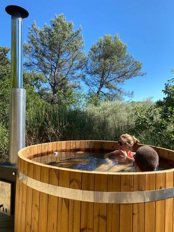 Gîte pour 2 personnes, avec jardin ainsi que jacuzzi et piscine à Le Beausset
