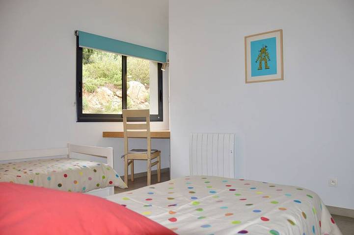 Location de vacances pour 9 personnes, avec terrasse et jardin à Duilhac-sous-Peyrepertuse - 4