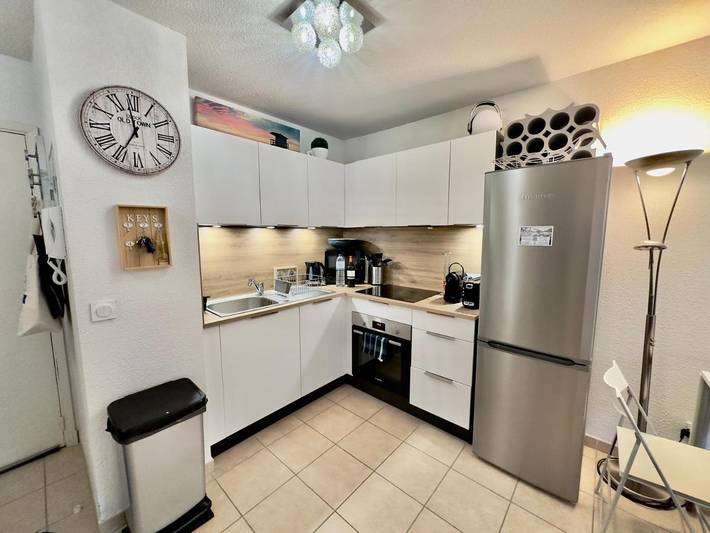 Gîte pour 4 personnes, avec piscine ainsi que jardin et vue dans Parc de Vaugrenier - 3