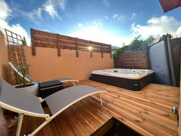 Lodge pour 2 personnes, avec jacuzzi et terrasse sur l' Île de la Réunion
