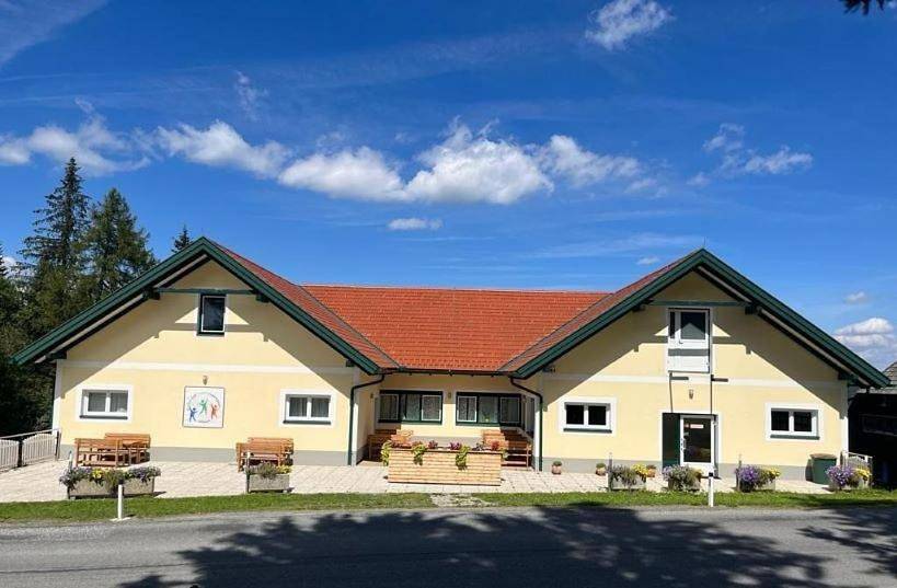 Gästehaus Hebalm - Alleinnutzung bis 50 Personen, 900 m2 in Hirschegg-Pack, Steirerland