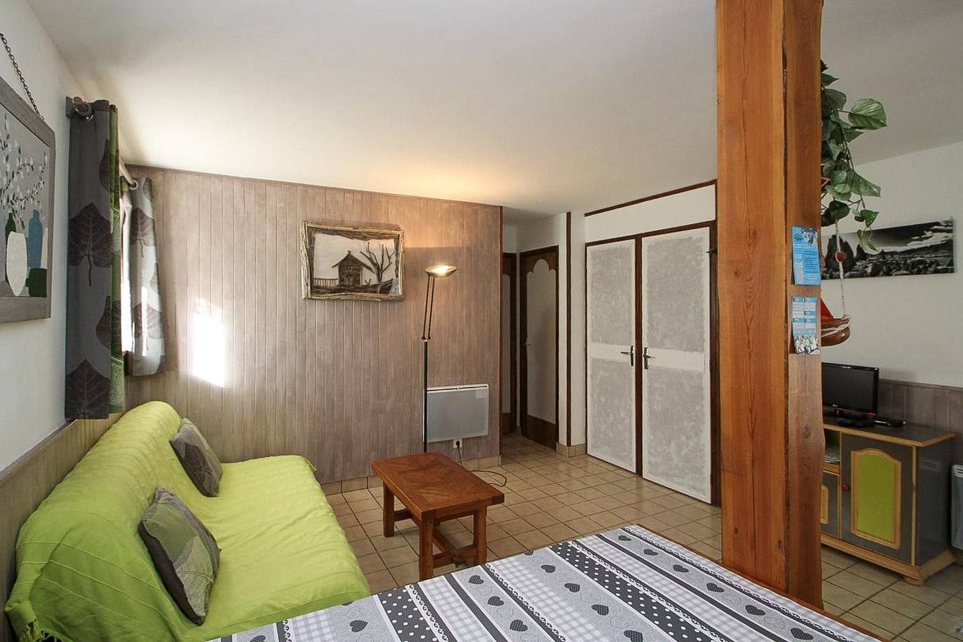 Cozy Gite with Garden, Internet, Near Ski Lift & Restaurants in Abriès, Queyras