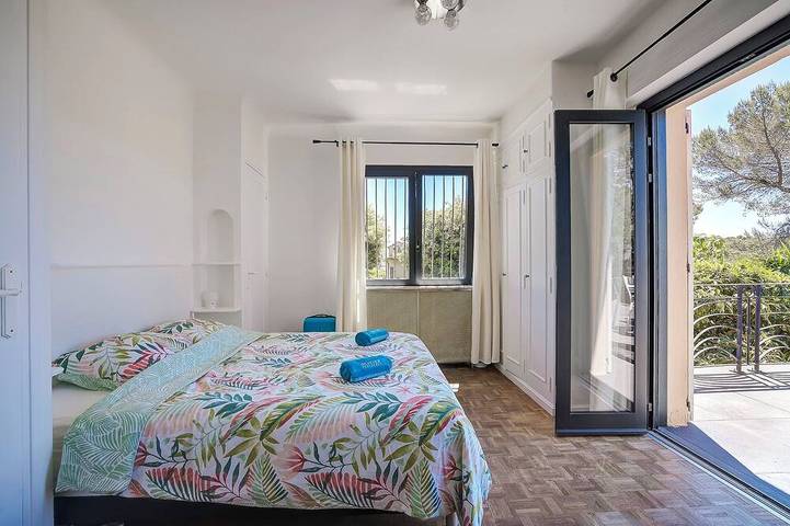 Villa élégante climatisée dans un quartier privilégié de Biot, à quelques minutes de la mer in Biot, Côte méditerranéenne (France)