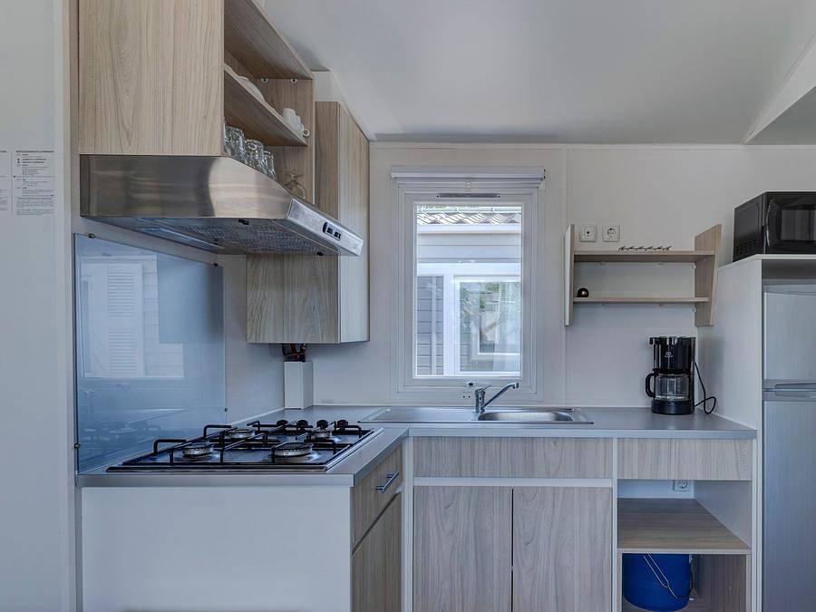 Camping Les Rives du Luberon - Mobilheim 6 personen - Comfort | 2 Zi. | 4/6 Pers. | Einfache Terrasse | Klim. in Cheval-Blanc, Regionaler Naturpark Luberon