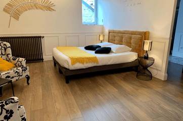 Chambre d’hôte pour 2 personnes, avec jardin ainsi que piscine et terrasse, animaux acceptés à Sainte-Marie-sur-Ouche
