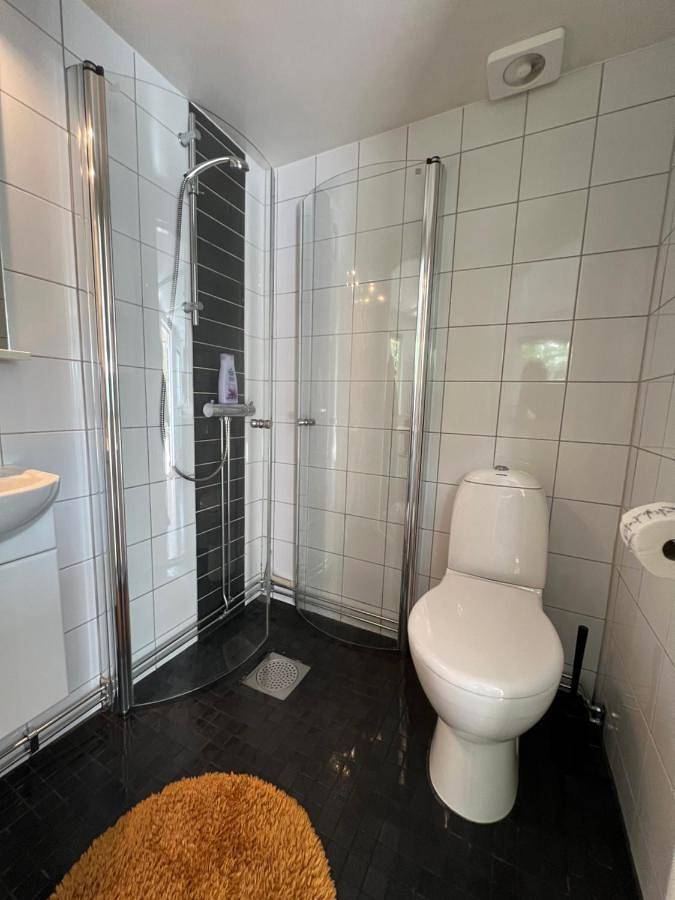 Gîte pour 2 personnes, avec jardin ainsi que vue et vue sur le lac à Kalmar - 4