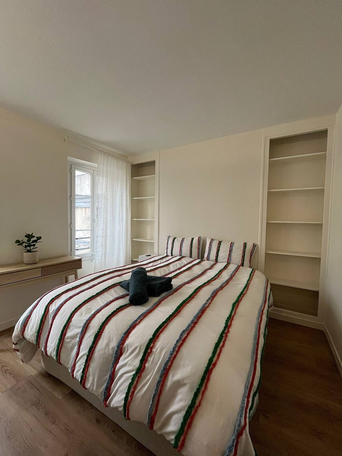 Ganze Wohnung, Gemütliche & helle 2-Zimmer-Wohnung nahe Eiffelturm, Rue de Lourmel, Paris 15 in Eiffelturm, Paris