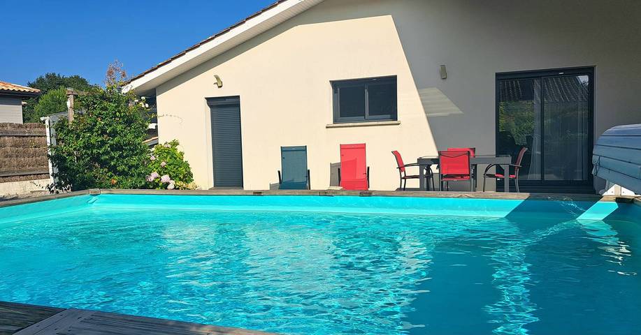 Ferienhaus für 6 Personen, mit Terrasse und Pool sowie Garten in Lit-et-Mixe