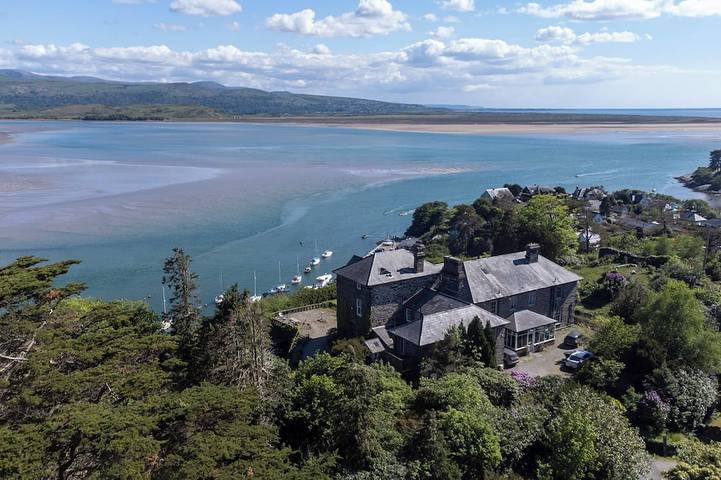 Holiday rental for 6 people, with terrace and garden, with pets in Porthmadog